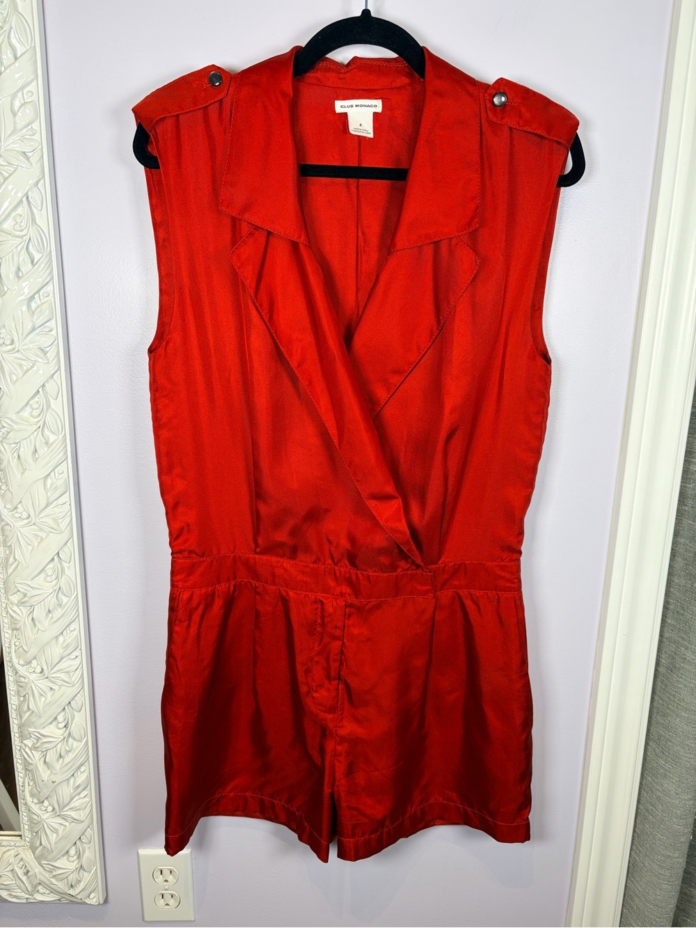 Club Monaco Red Sleeveless 100% Silk Short Romper w/ Pockets 4
